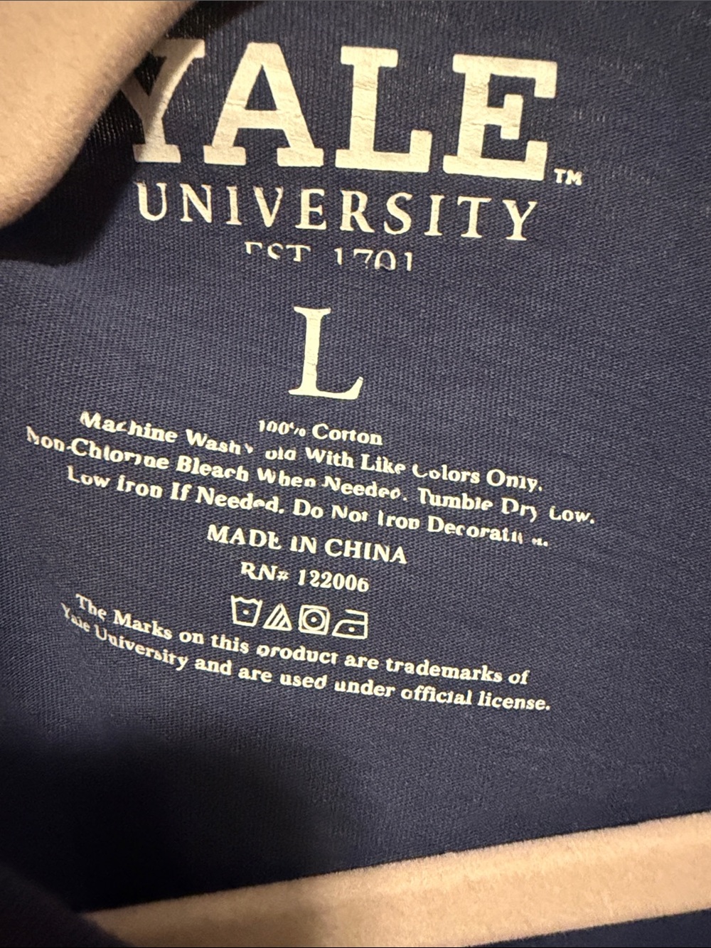 YALE University Navy Short Sleeve Tee - Large - Picture 4 of 10